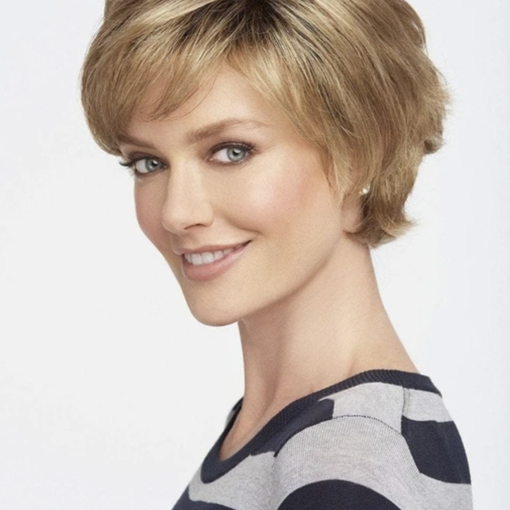 Raquel Welch Wig - Boost - Picture 2 of 13